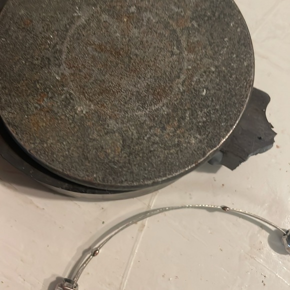 8” Minimalist silver tone stretch bracelet w/2 beads & 2 bezel set crystals - Picture 11 of 13